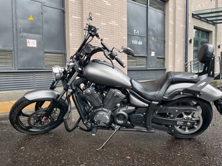 2014 Yamaha XVS1300, серый, 896882 рублей, вид 1