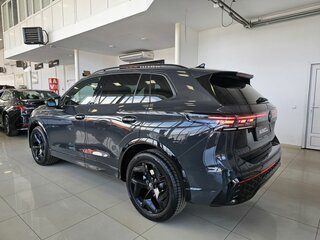 2025 Volkswagen Tiguan III, чёрный, 6099000 рублей, вид 5