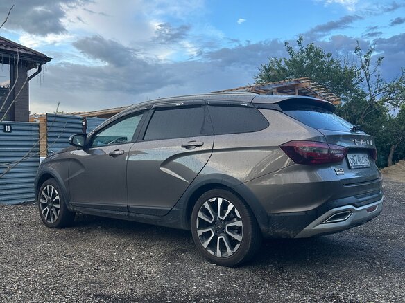 2024 Lada (ВАЗ) Vesta SW Cross I Рестайлинг (NG), коричневый, 1850000 рублей - вид 4