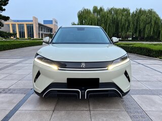 2024 BYD Yuan Up 45.12 kWh, бежевый, 1630000 рублей, вид 2