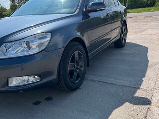 2012 Skoda Octavia II (A5) Рестайлинг, серый, 930000 рублей, вид 1