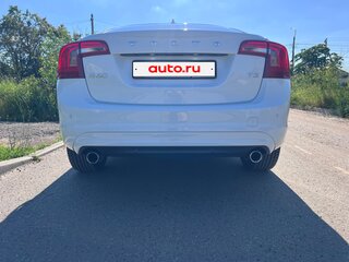 2017 Volvo S60 II Рестайлинг, белый, 1800000 рублей, вид 4