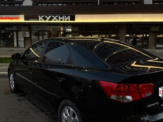 2012 Kia Cerato 6-speed II, чёрный, 900000 рублей, вид 5
