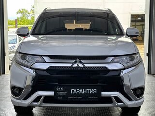 2022 Mitsubishi Outlander III Рестайлинг 3, белый, 2510000 рублей, вид 2