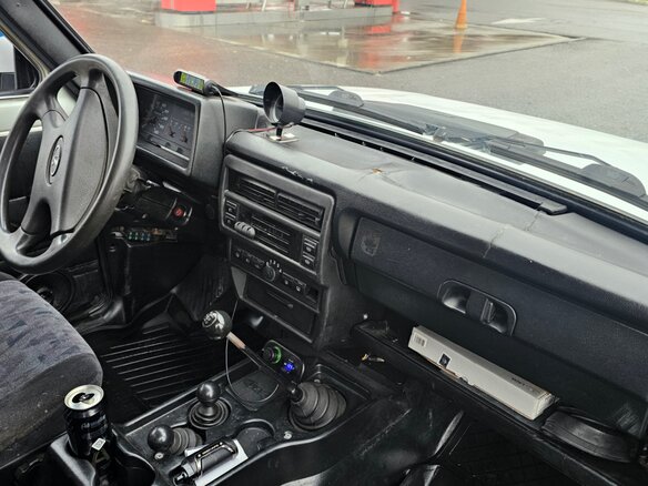 2003 Lada (ВАЗ) 2121 (4x4) I Рестайлинг, белый, 250000 рублей - вид 9