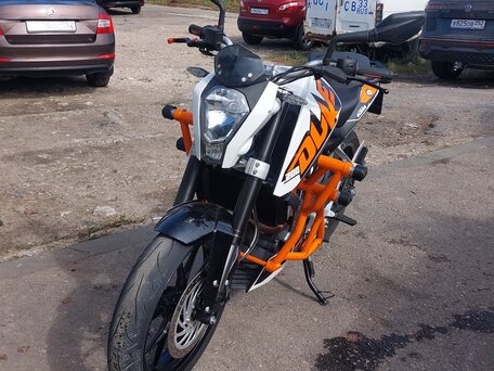 2014 KTM 200 Duke, белый, 210000 рублей, вид 3