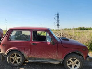 1997 Lada (ВАЗ) 2121 (4x4) I Рестайлинг, красный, 240000 рублей, вид 2