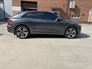 2019 Audi Q8 55 TFSI I (4M), серый, 7250000 рублей, вид 1