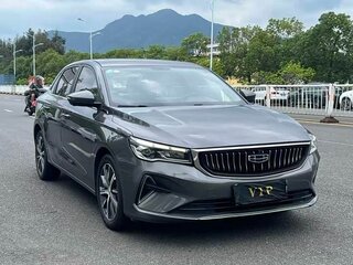 2022 Geely Emgrand II, серый, 920000 рублей, вид 3