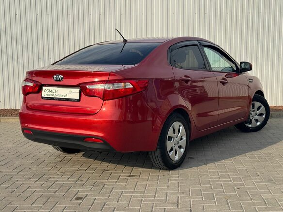 2013 Kia Rio 5-speed III, красный, 849000 рублей - вид 10