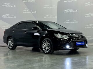 2016 Toyota Camry VII (XV50) Рестайлинг, чёрный, 2050000 рублей, вид 3