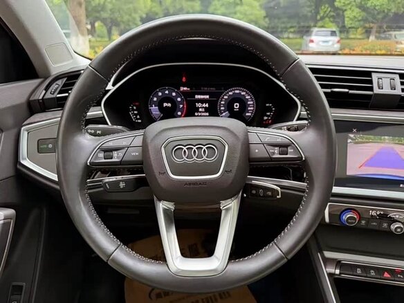 2021 Audi Q3 35 TFSI II (F3), синий, 2000000 рублей - вид 12