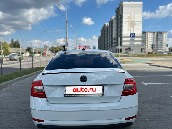 2018 Skoda Octavia III (A7) Рестайлинг, белый, 780000 рублей - вид 6
