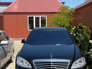 2005 Mercedes-Benz S-Класс 550 Long V (W221), чёрный, 1100000 рублей, вид 3