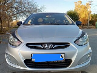 2014 Hyundai Solaris I, серебристый, 850000 рублей, вид 2