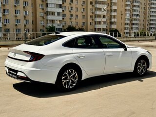 2021 Hyundai Sonata VIII (DN8), белый, 1530000 рублей, вид 3