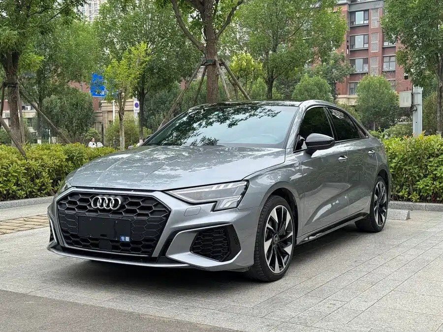 Открыть фотографии: Audi A3 IV (8Y)