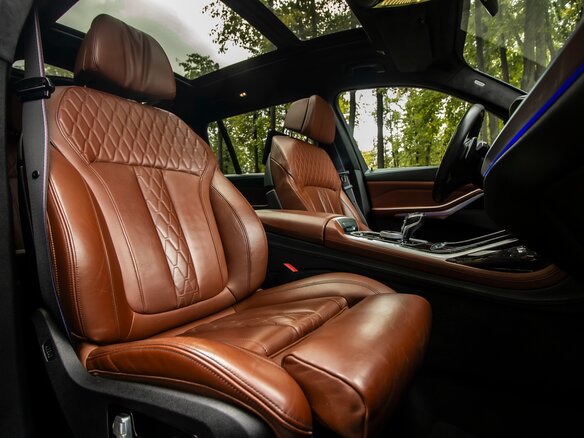 2020 BMW X7 40d I (G07), чёрный - вид 19