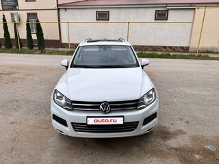 2012 Volkswagen Touareg II, белый, 2690000 рублей, вид 3