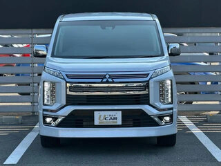 2023 Mitsubishi Delica D:5 I Рестайлинг, белый, 2950700 рублей, вид 5