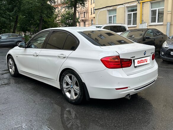 2013 BMW 3 серии 320d xDrive VI (F3x), белый, 1600000 рублей - вид 3