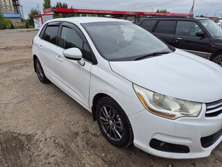 2011 Citroen C4 II, белый, 420000 рублей, вид 3