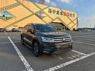 2022 Volkswagen Tharu I, чёрный, 1824800 рублей, вид 3