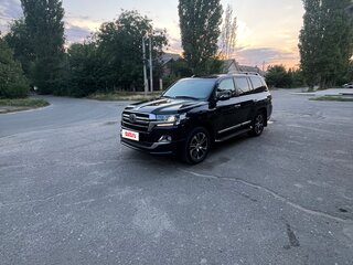 2019 Toyota Land Cruiser 200 Series Рестайлинг 2, чёрный, 7400000 рублей, вид 1