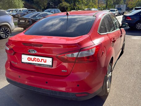 2013 Ford Focus III, красный, 660000 рублей, вид 3