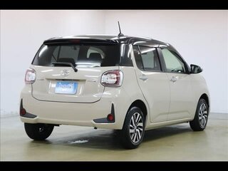 2023 Toyota Passo III Рестайлинг, бежевый, 722000 рублей, вид 2