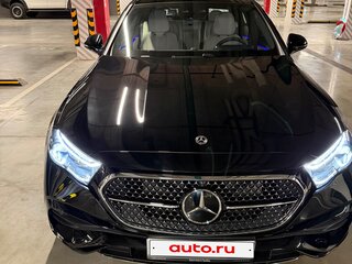 2025 Mercedes-Benz E-Класс 300 VI (W214, S214), чёрный, 9300000 рублей, вид 2