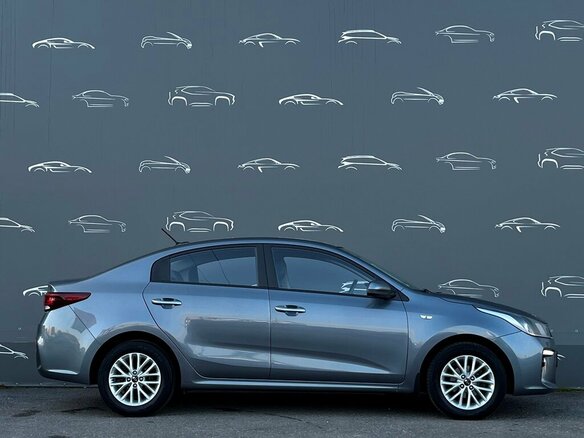 2020 Kia Rio IV, серый, 1642200 рублей - вид 9