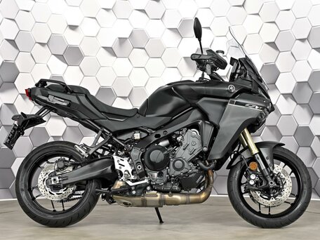 2026 Yamaha Tracer 9, чёрный, 1849000 рублей, вид 3