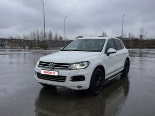 2012 Volkswagen Touareg II, белый, 1939999 рублей, вид 1