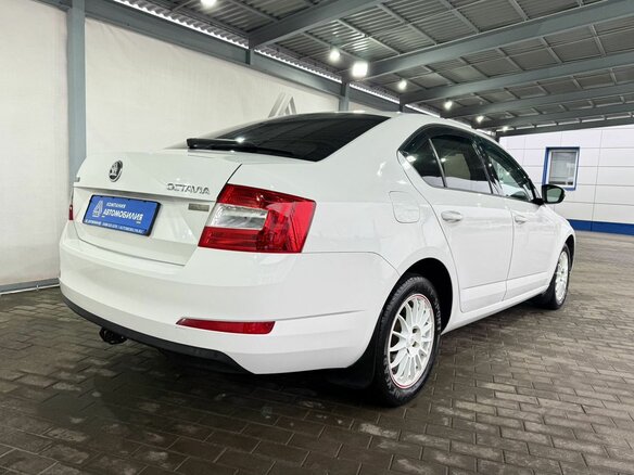 2014 Skoda Octavia III (A7), белый, 844000 рублей - вид 4