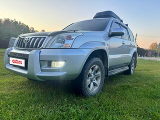 2007 Toyota Land Cruiser Prado 120 Series Рестайлинг, серебристый, 1900000 рублей, вид 2