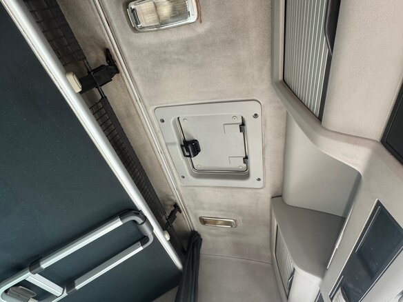 2011 Volvo FH, белый, 3000000 рублей - вид 26