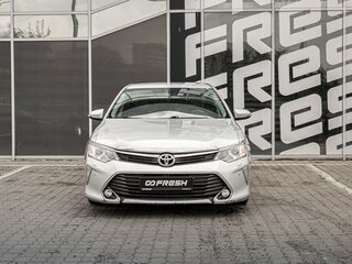 2016 Toyota Camry VII (XV50) Рестайлинг, серебристый, 1798000 рублей, вид 3