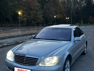 2003 Mercedes-Benz S-Класс 500 IV (W220) Рестайлинг, серебристый, 900000 рублей, вид 1