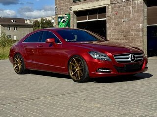 2013 Mercedes-Benz CLS 350 II (C218), красный, 3000000 рублей, вид 1