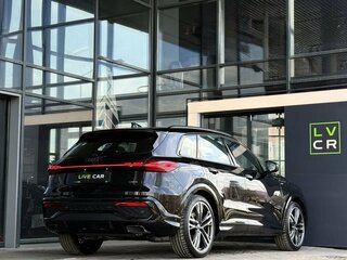 2025 Audi Q5 45 TFSI III (GU), чёрный, 8200000 рублей, вид 4