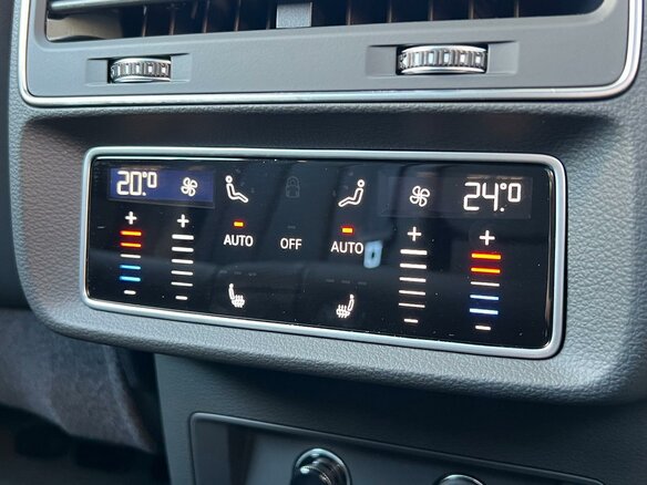2025 Audi Q8 55 TFSI I (4M) Рестайлинг, серый, 14050000 рублей - вид 25