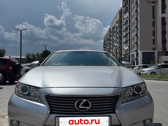2013 Lexus ES 250 VI, серебристый, 2150000 рублей - вид 1