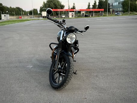 2020 Triumph Street Twin, серый, 855000 рублей, вид 2