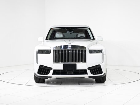 2024 Rolls-Royce Cullinan I Рестайлинг (Series II), белый, 49900000 рублей, вид 2