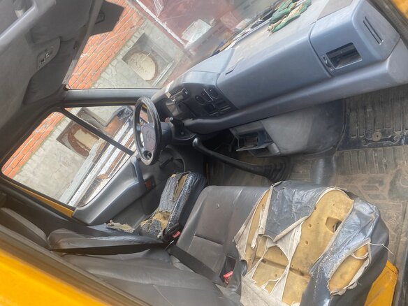 1999 Mercedes-Benz Sprinter, жёлтый, 500000 рублей - вид 3
