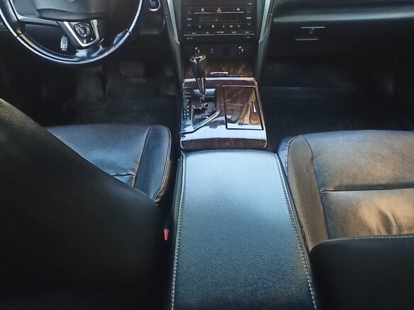 2015 Toyota Camry VII (XV50) Рестайлинг, чёрный, 1750000 рублей - вид 7