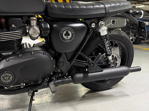 2019 Triumph Bonneville T120, чёрный, 1650000 рублей - вид 4