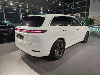 2026 Li Auto (Lixiang) L7 52.3 kWh I Рестайлинг, белый, 10690000 рублей, вид 2