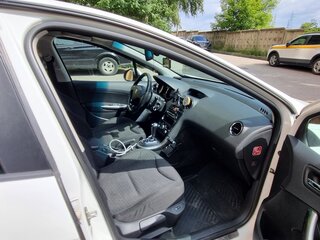 2011 Peugeot 308 I Рестайлинг, белый, 520000 рублей, вид 5